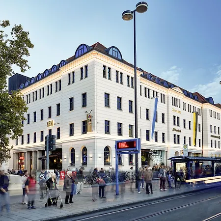 25hours The Royal Bavarian Hotel Munich
