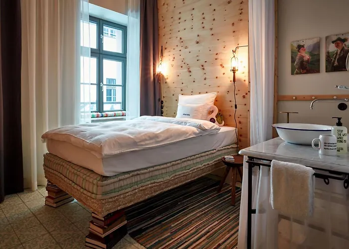 Hotel 25hours The Royal Bavarian 4*