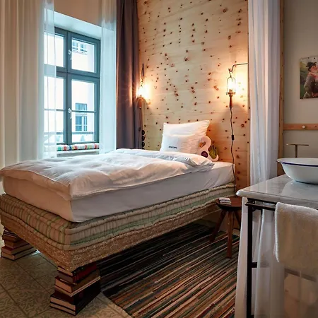 Hotel 25hours The Royal Bavarian 4*