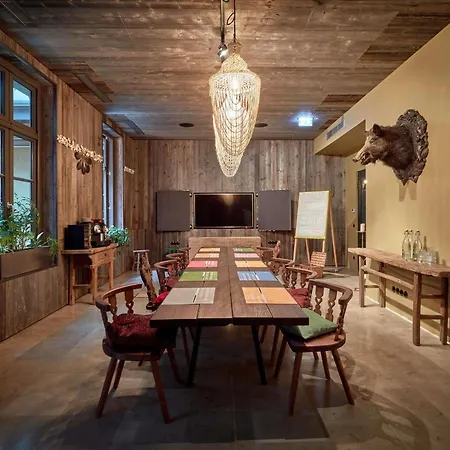 Hotel 25hours The Royal Bavarian 4*