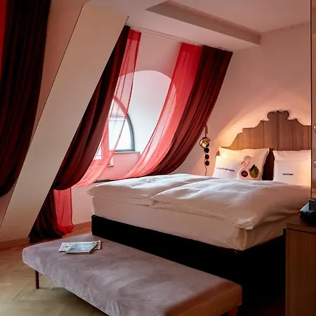 25hours The Royal Bavarian 4* Munich
